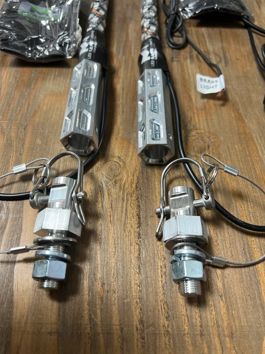 QUICK RELEASE PIN MOUNTS