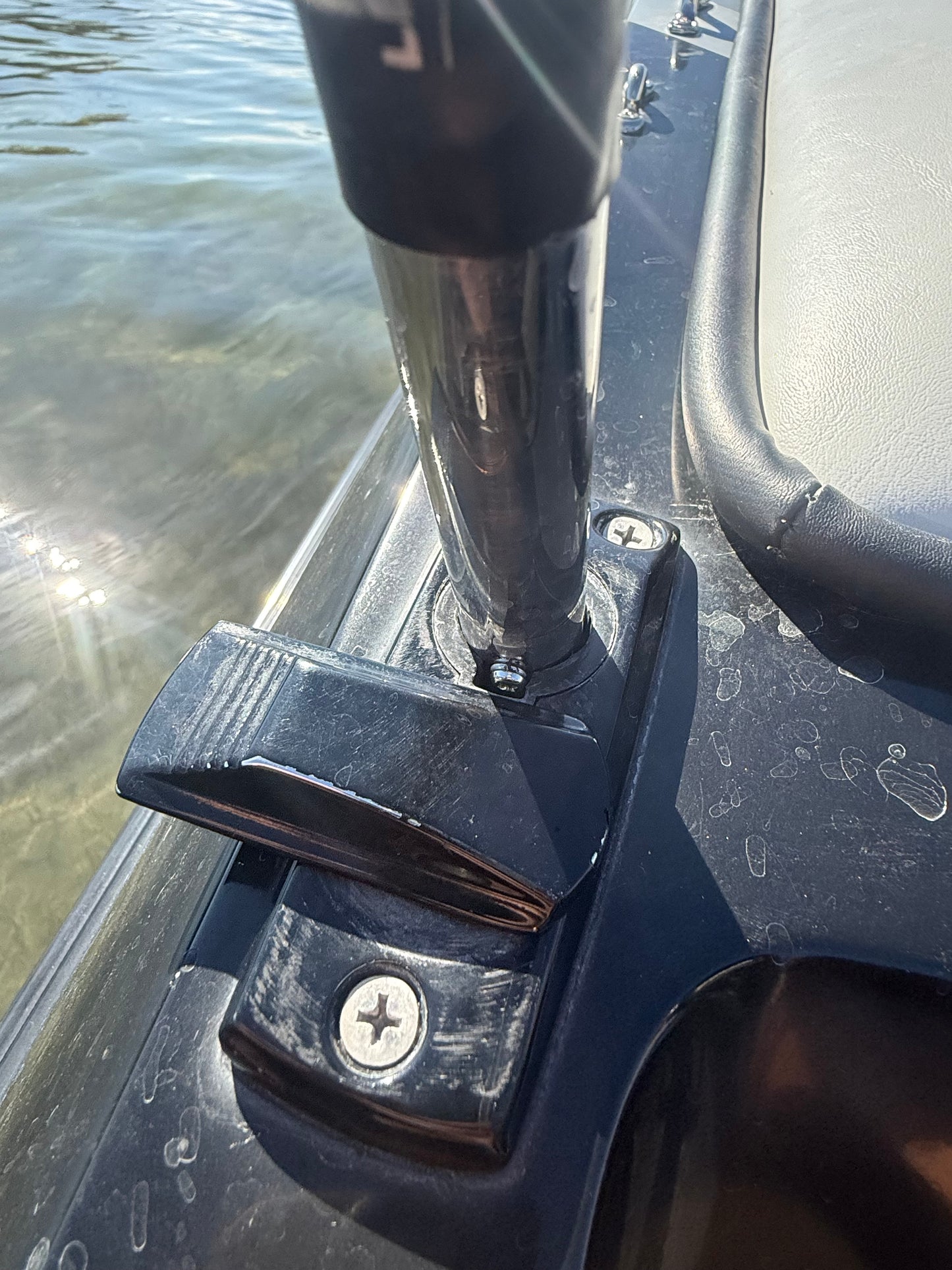MWHIPS BOAT CAMERA STERN WHIP