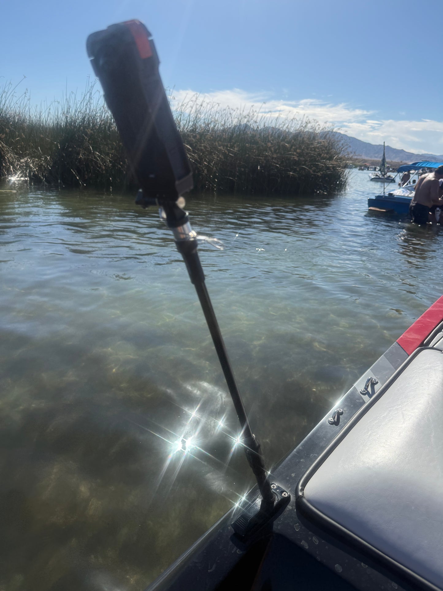 MWHIPS BOAT CAMERA STERN WHIP