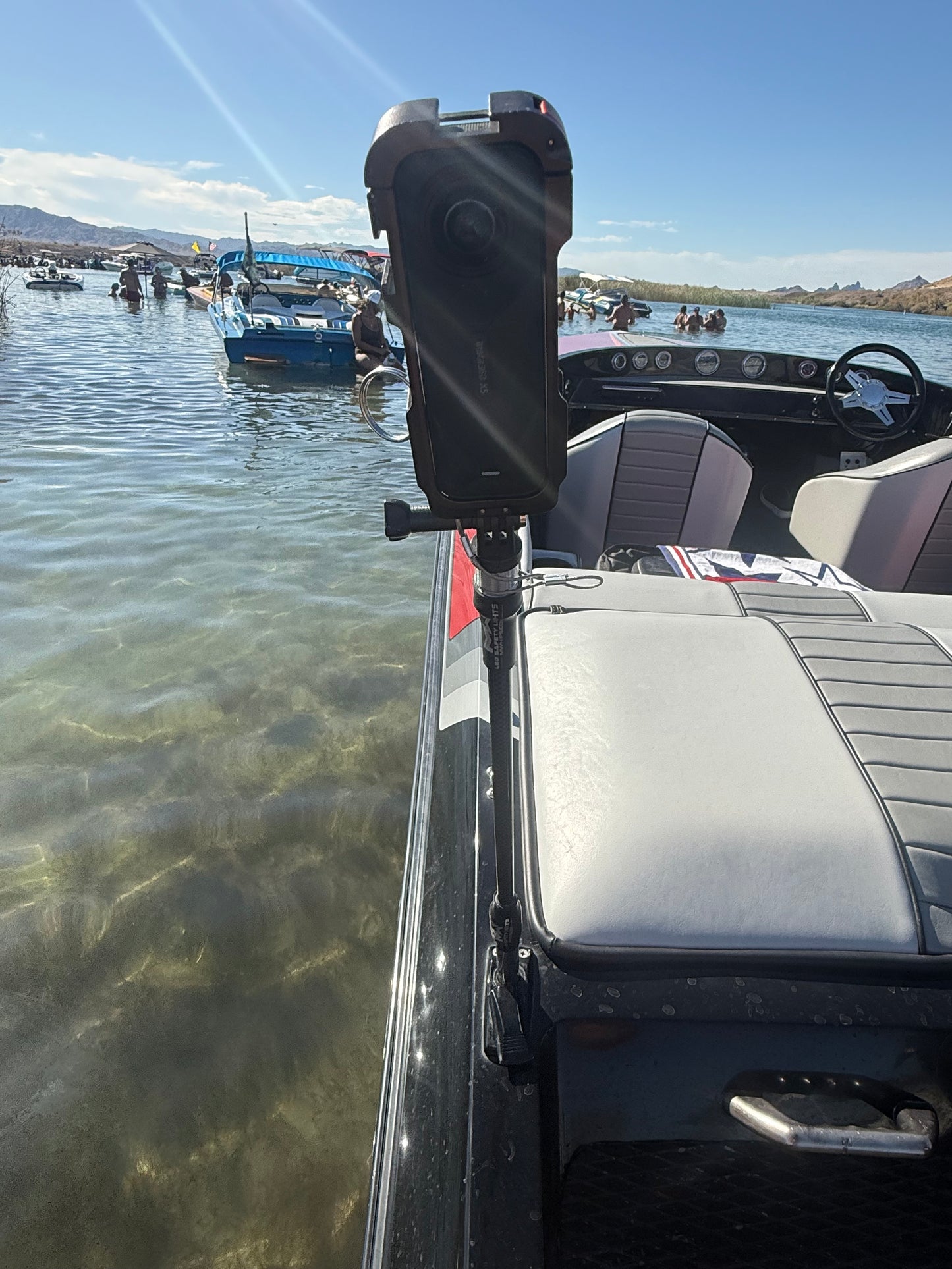 MWHIPS BOAT CAMERA STERN WHIP