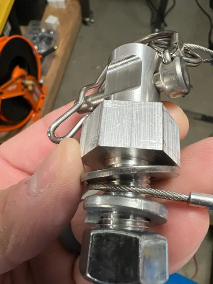 QUICK RELEASE PIN MOUNTS