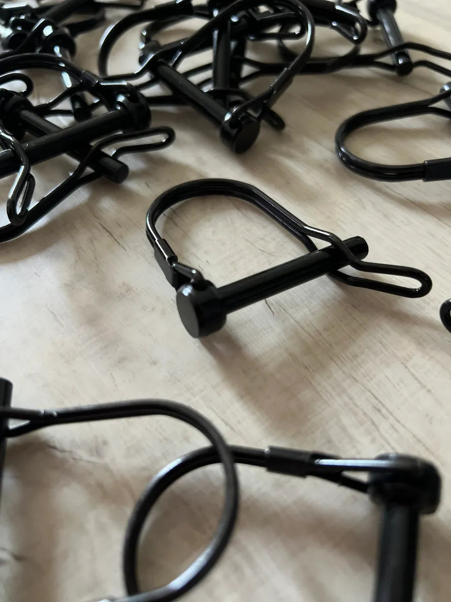 LOCKING COUPLER PIN FOR WHIP - Mwhips