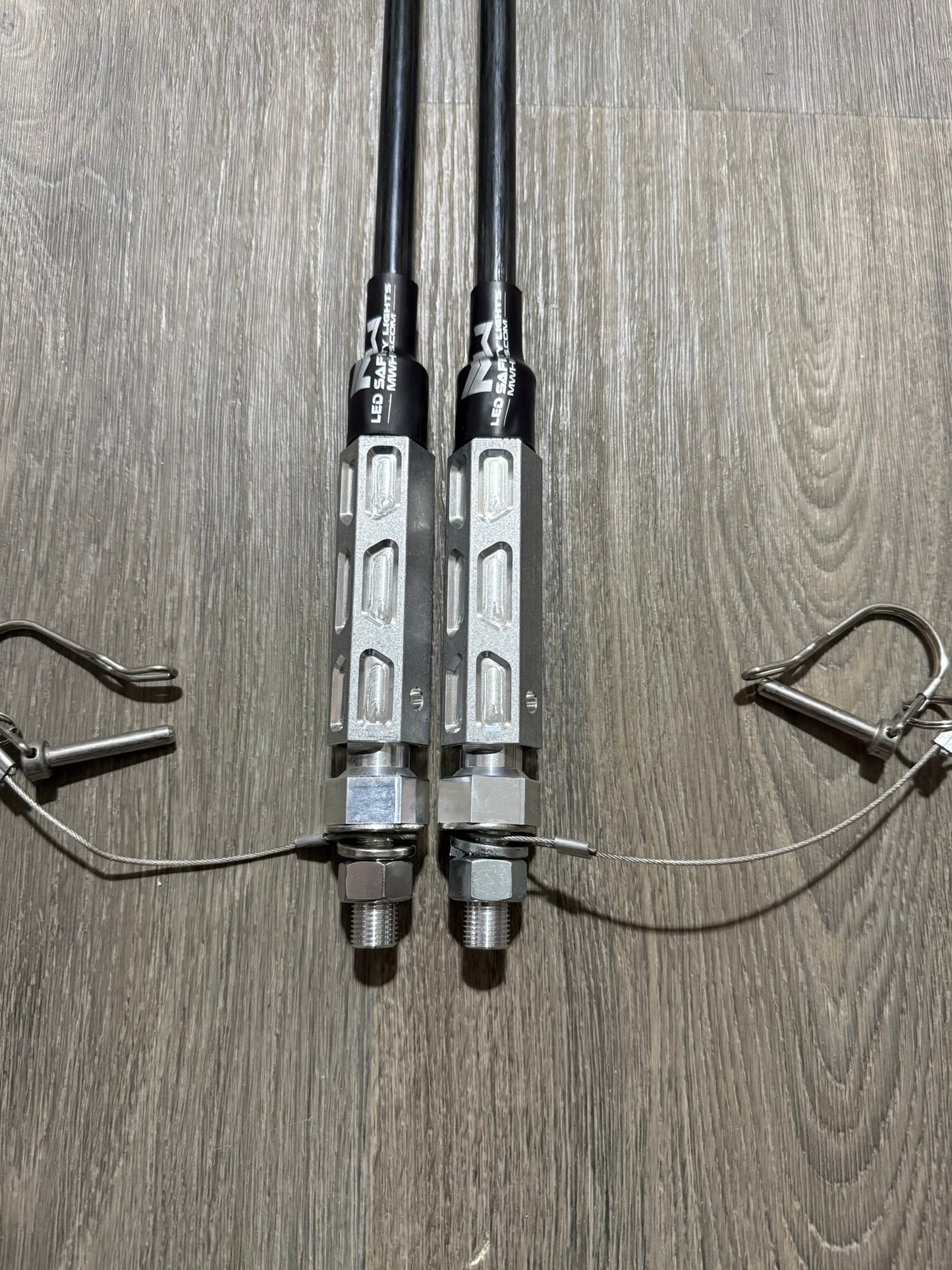 MURRAY LINE DAY WHIPS NO LEDS PAIR BASE CLIPS