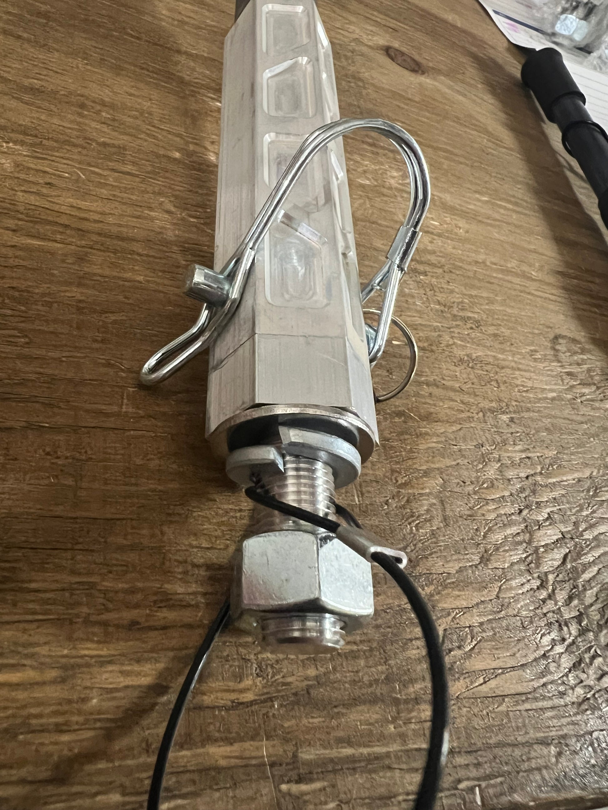 MWHIPS FREEDOM CAMERA WHIP BASE CLIP