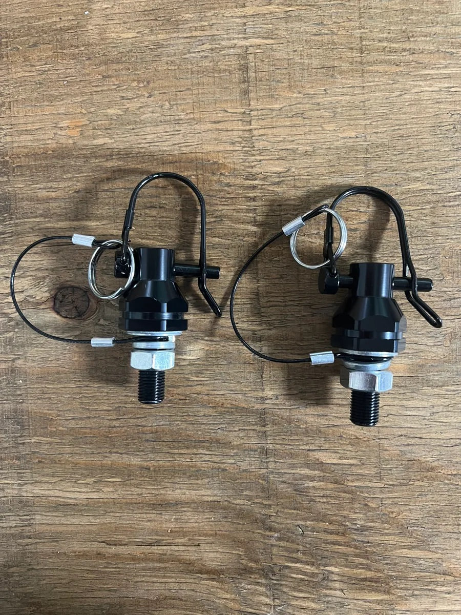 QUICK RELEASE PIN MOUNT CLIP